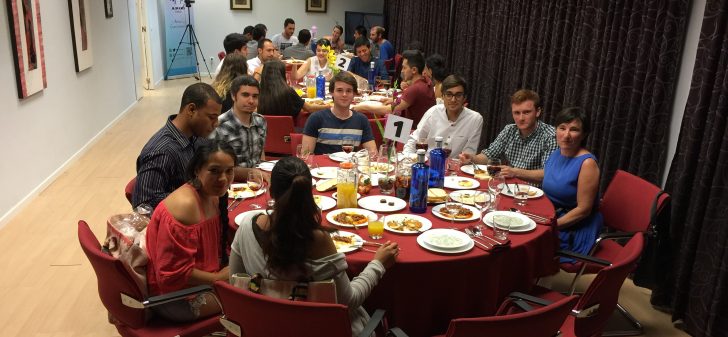 Cena de Ramadán para Estudiantes